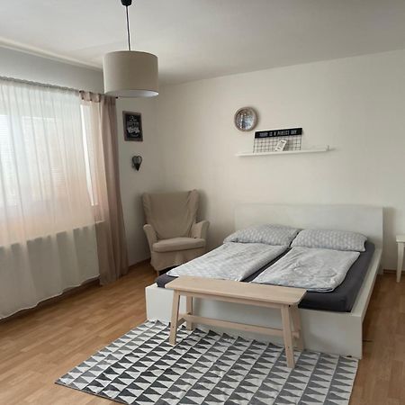Apartment Dubnica-Prejta 2 ดุบนิซา นาด วาฮอม ภายนอก รูปภาพ