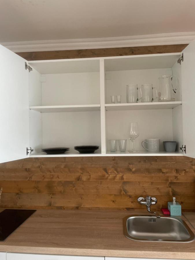 Apartment Dubnica-Prejta 2 ดุบนิซา นาด วาฮอม ภายนอก รูปภาพ
