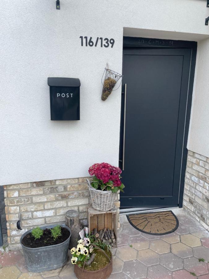 Apartment Dubnica-Prejta 2 ดุบนิซา นาด วาฮอม ภายนอก รูปภาพ